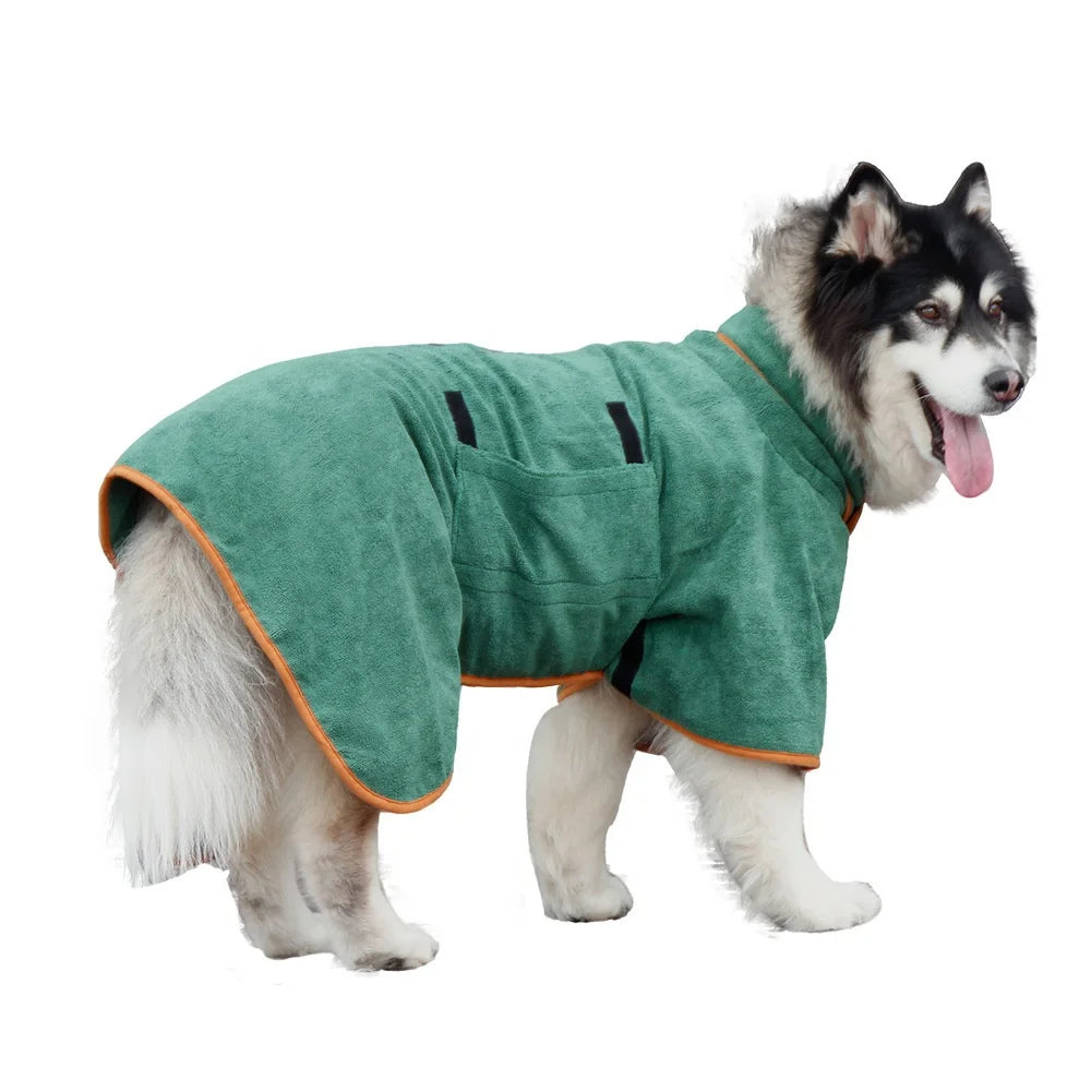 Full body dog drying coat in green keeping labrador warm and dry after swim | AZPaws